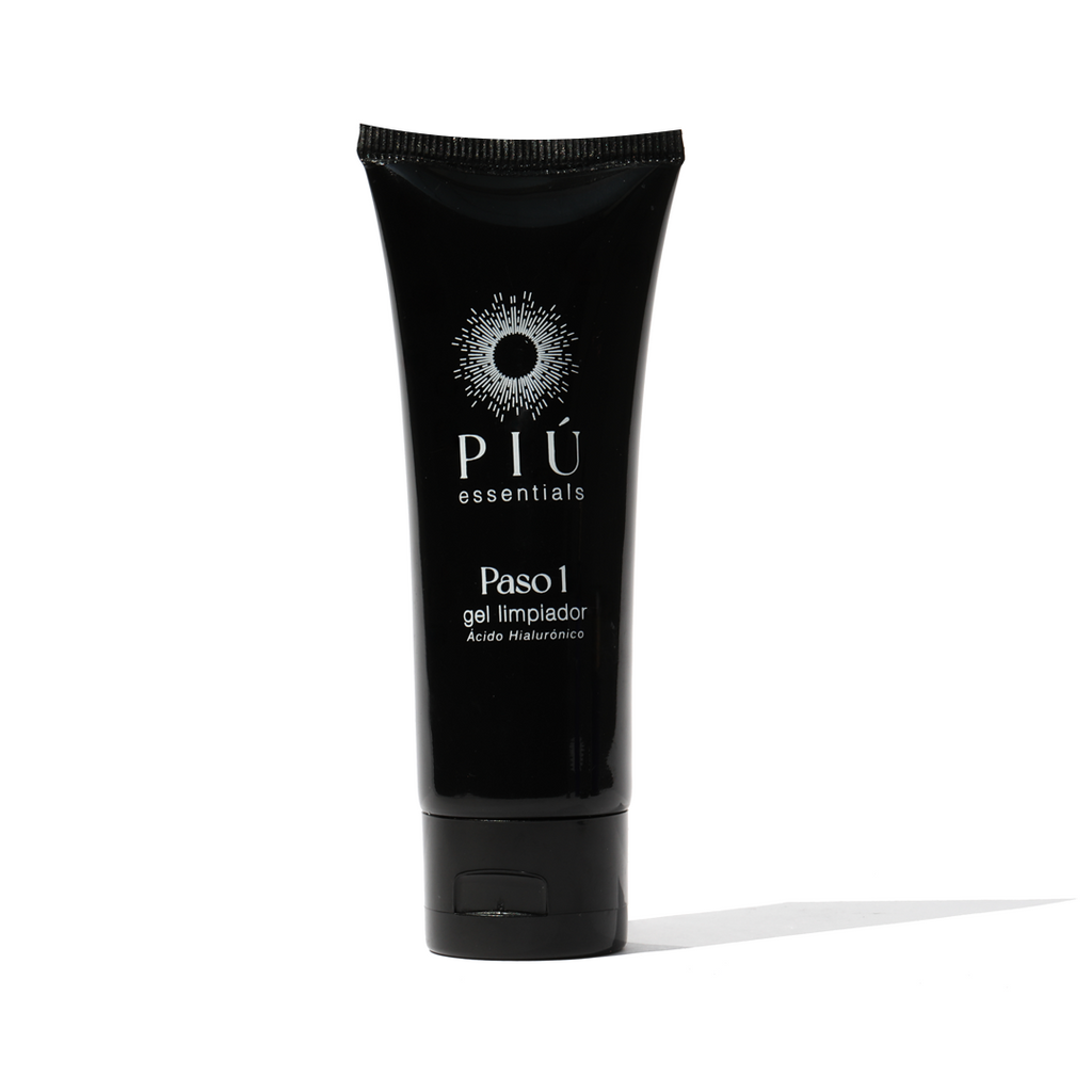 PASO 1: LIMPIADOR FACIAL EXTRA HIDRATANTE CON ÁCIDO HIALURÓNICO