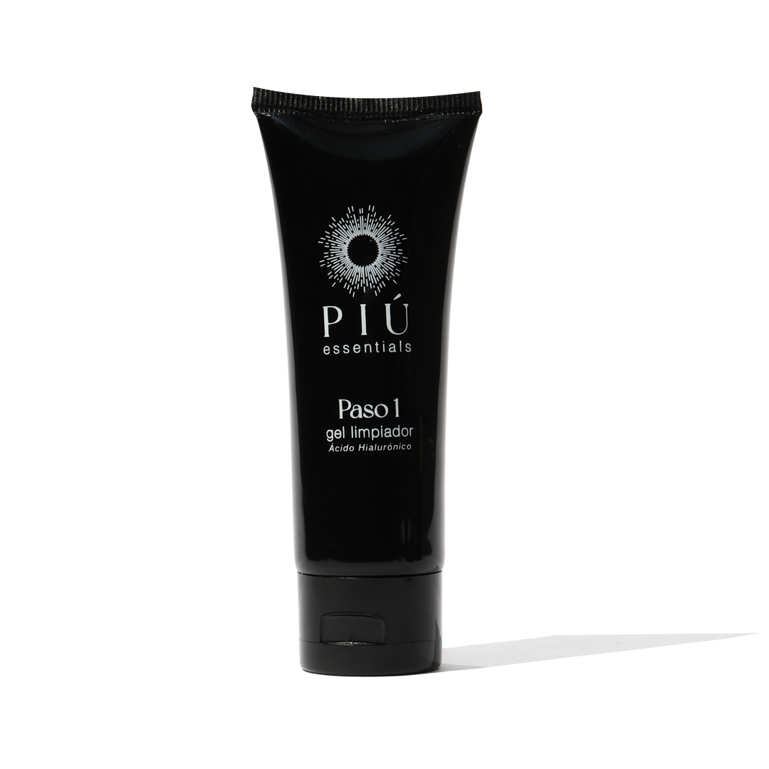 PASO 1: LIMPIADOR FACIAL EXTRA HIDRATANTE CON ÁCIDO HIALURÓNICO